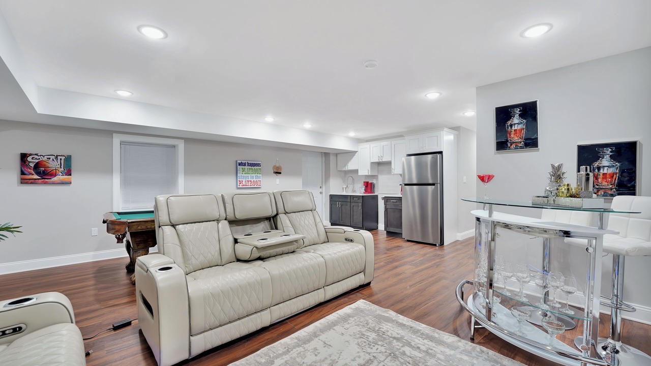 Photo of Others in Newark