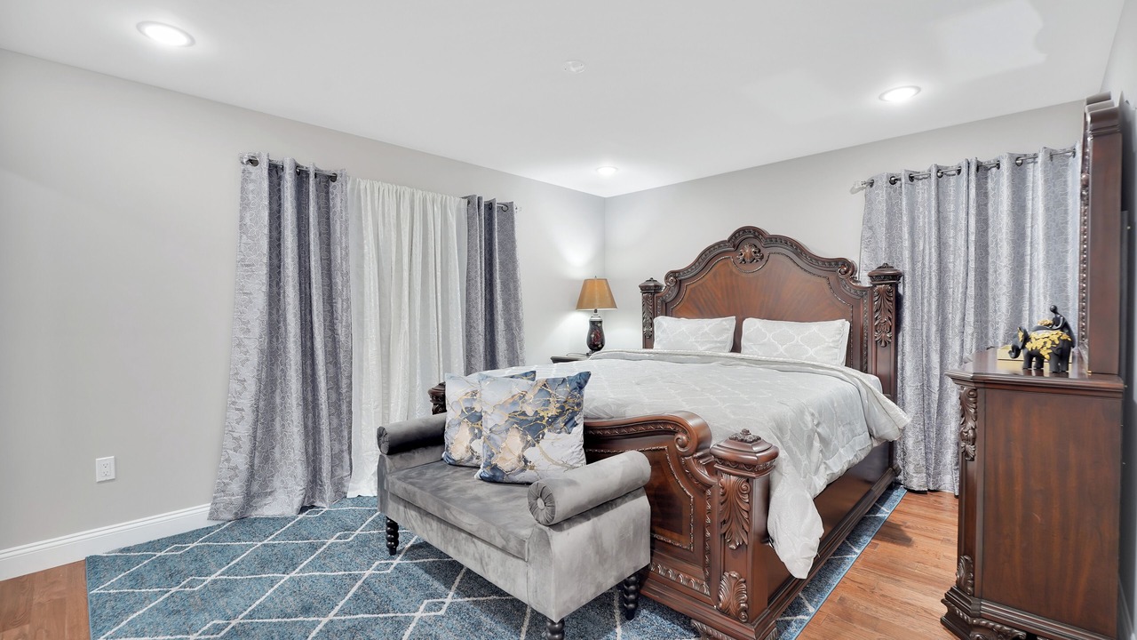 Photo of Others in Newark