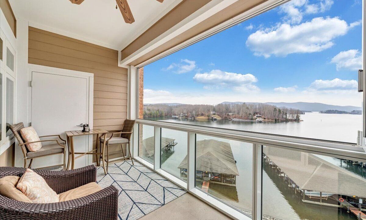 Photo of Patio Balcony in Huddleston