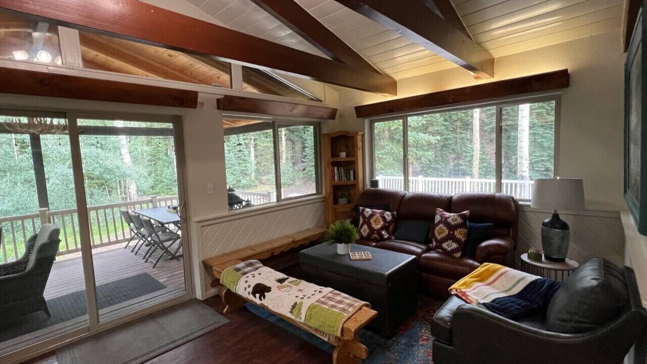 Photo of Livingroom in Steam Engine Meadows