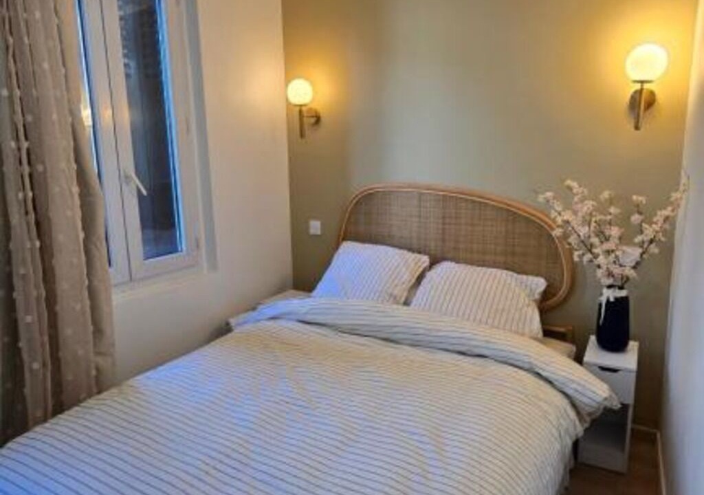 Photo of Bedroom in Quartier Saint-Clement - Jardin des Plantes