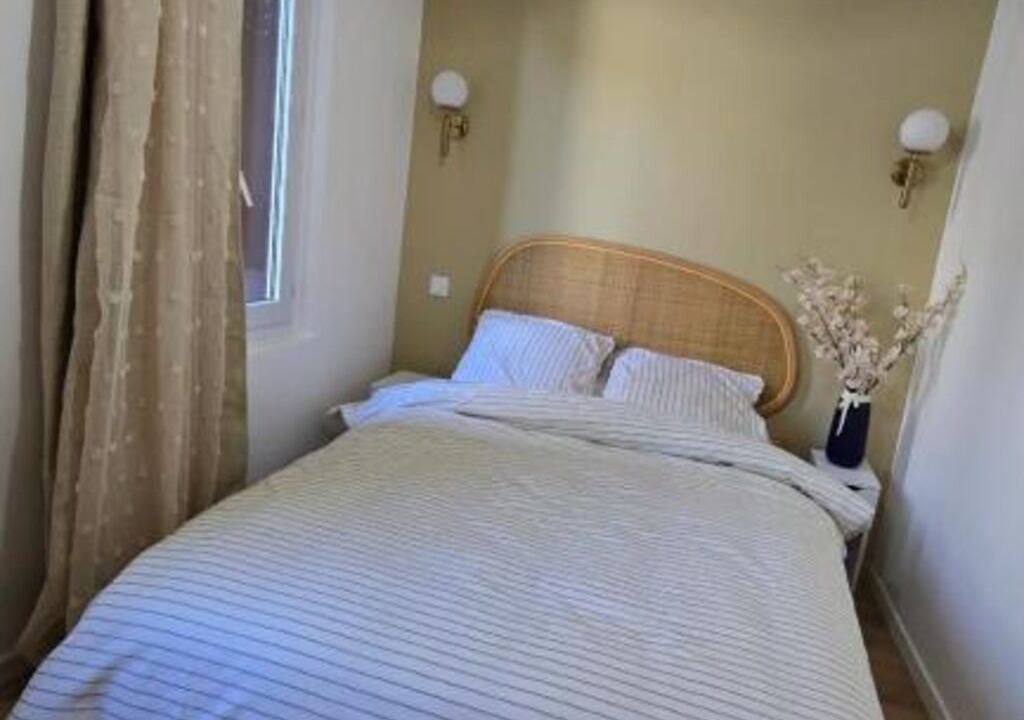 Photo of Bedroom in Quartier Saint-Clement - Jardin des Plantes