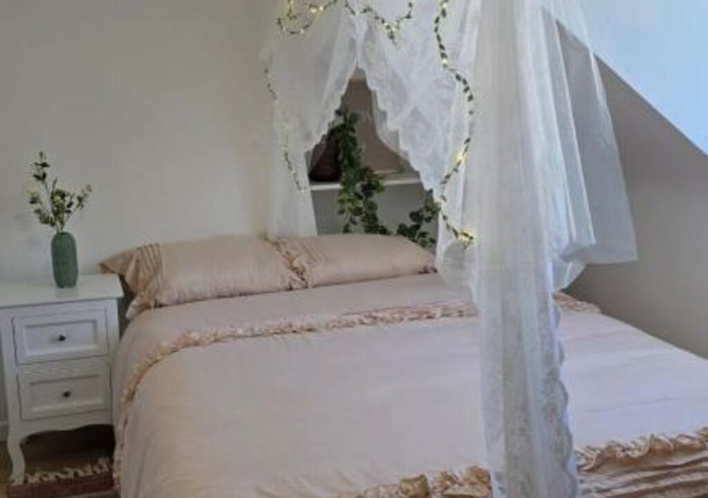 Photo of Bedroom in Quartier Saint-Clement - Jardin des Plantes