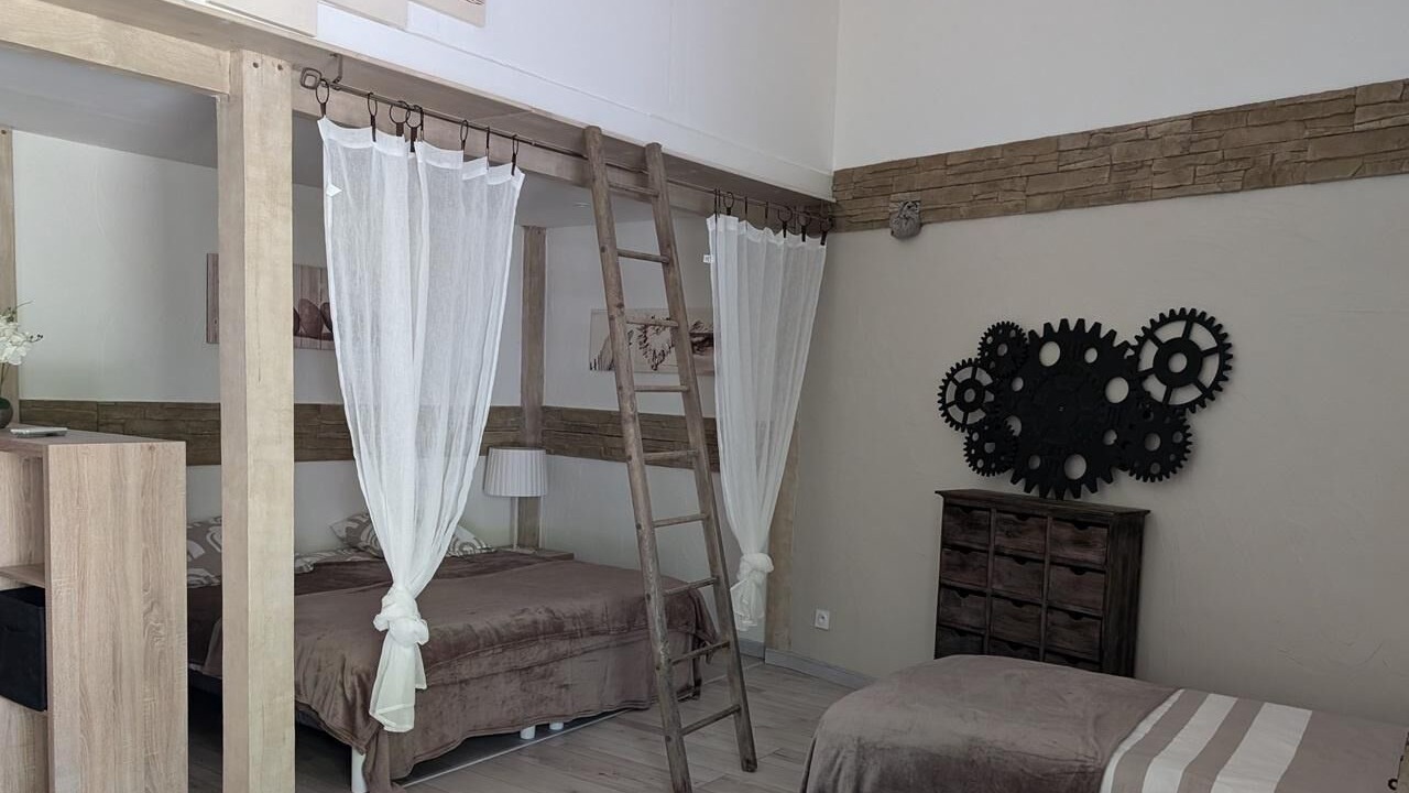 Photo of Bedroom in Beaujeu