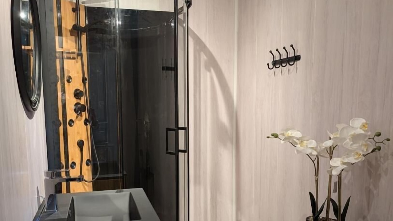 Photo of Bathroom in Beaujeu