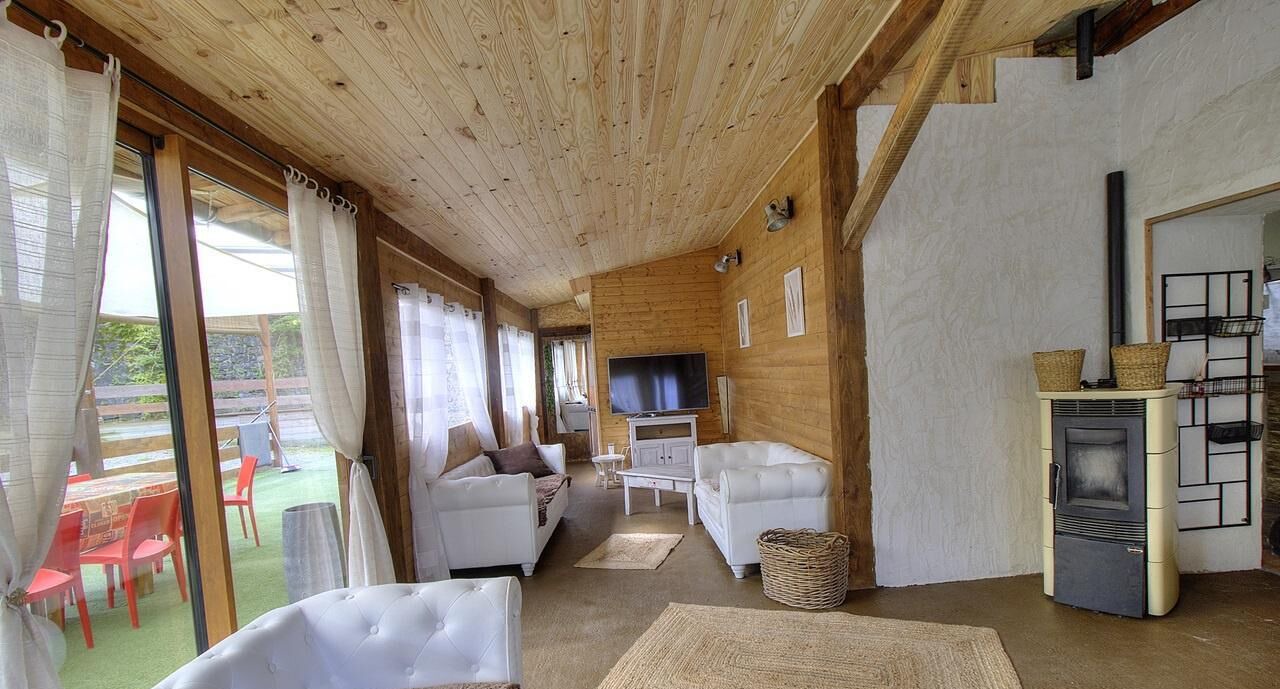 Photo of Livingroom in Beaujeu