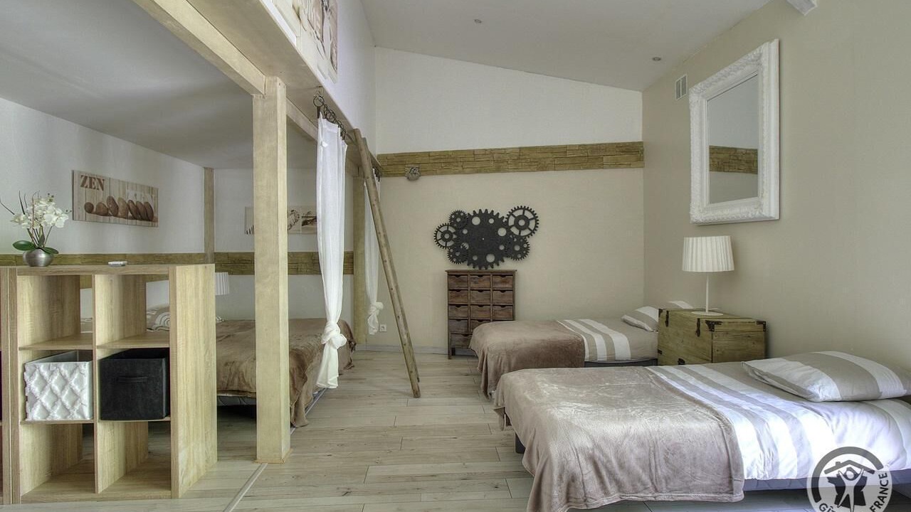Photo of Bedroom in Beaujeu