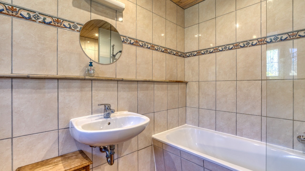 Photo of Bathroom in Aspiran