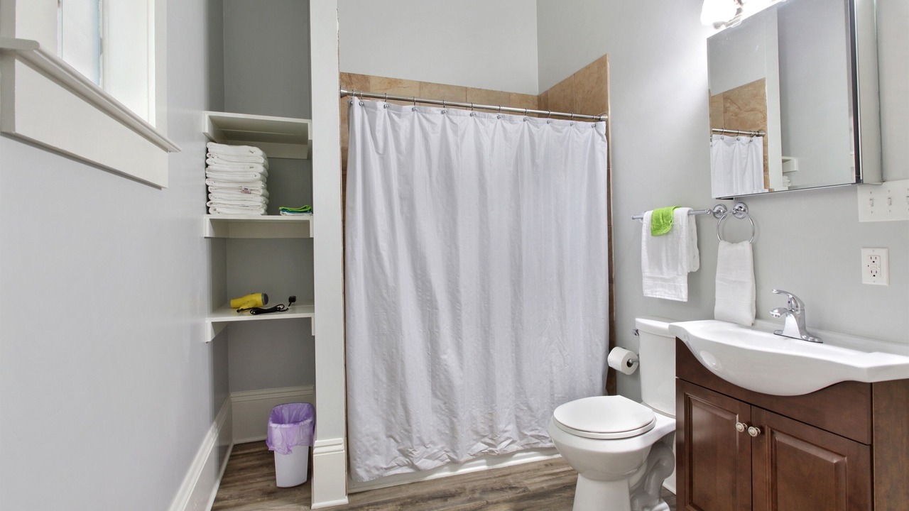Photo of Bathroom in Uptown Historic District