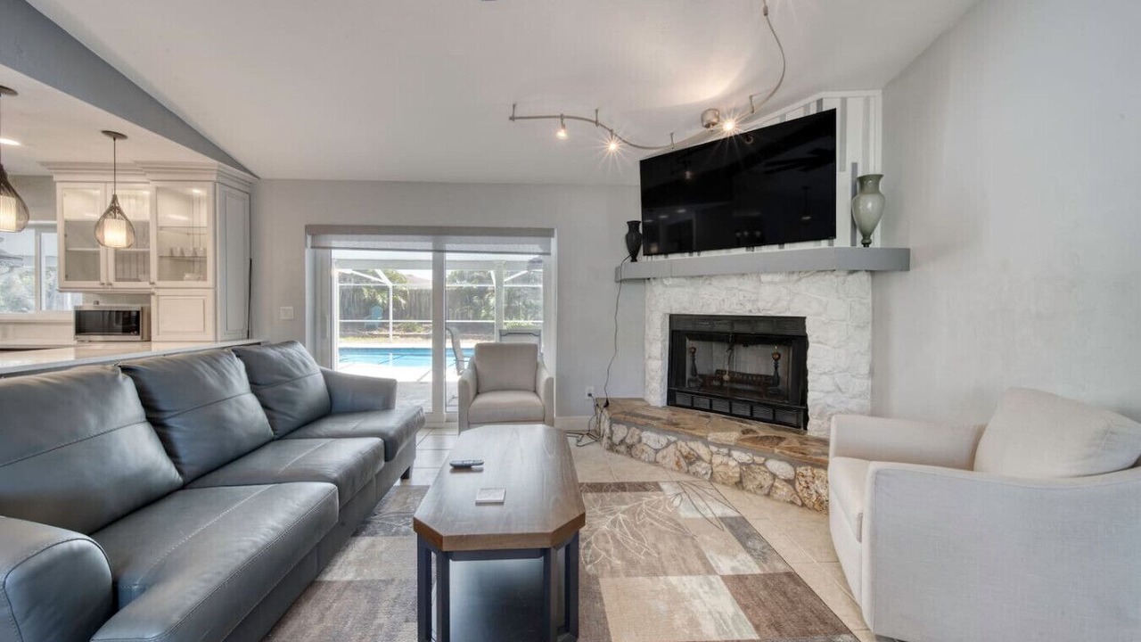 Photo of Livingroom in Bay Harbour