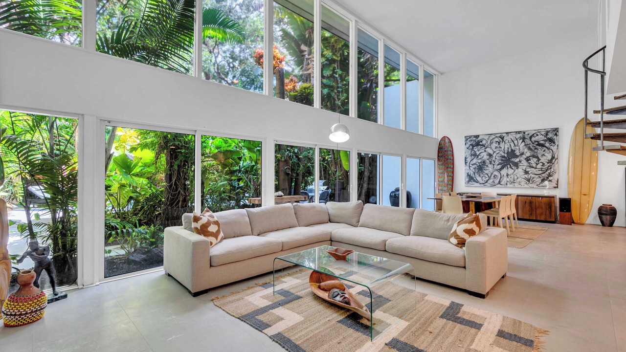 Photo of Livingroom in Northeast Coconut Grove