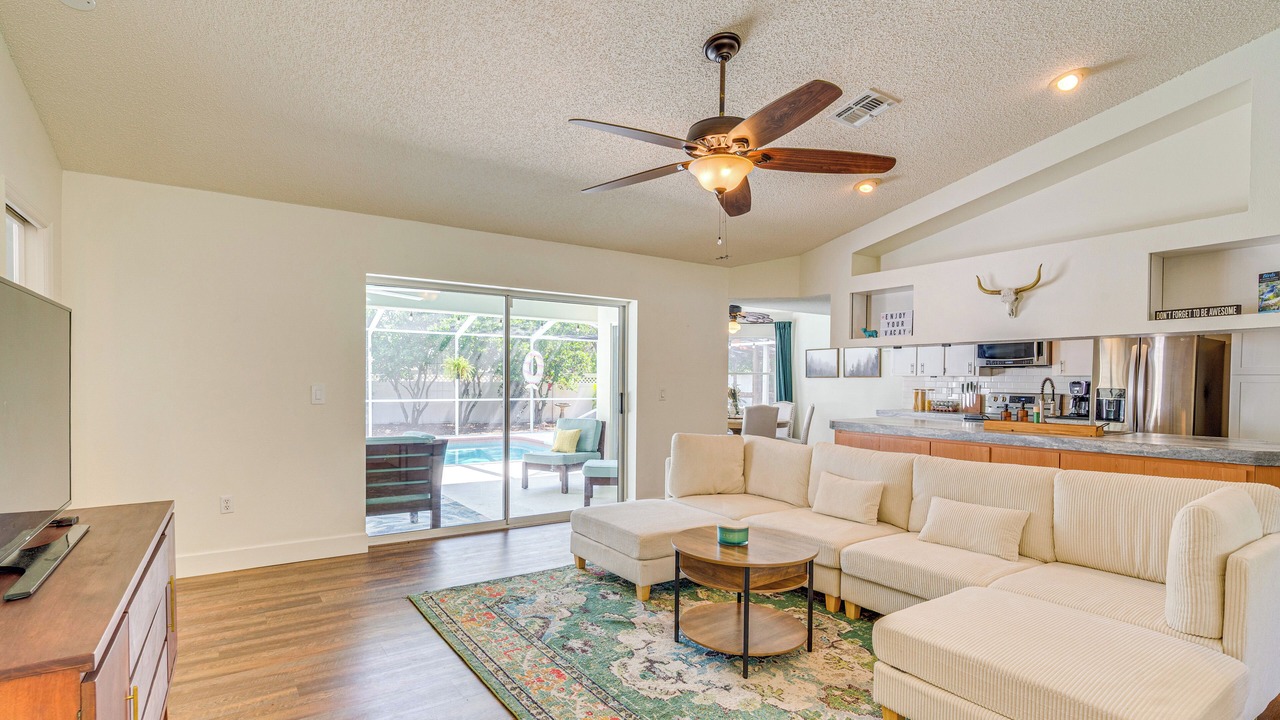 Photo of Livingroom in Spring Hill