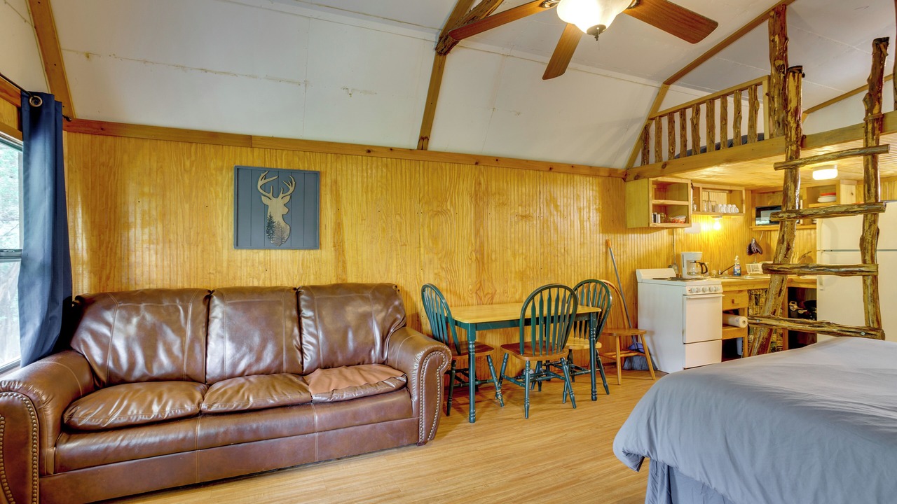 Photo of Livingroom in Davis