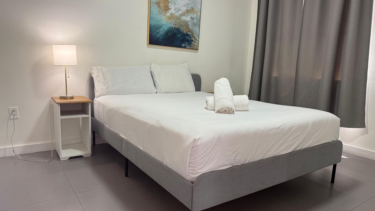 Photo of Bedroom in Allapattah