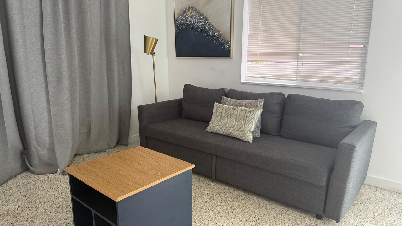 Photo of Livingroom in Allapattah