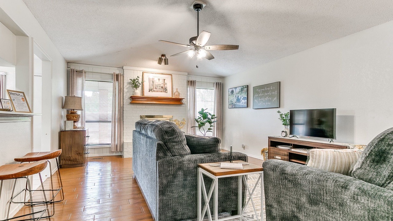 Photo of Livingroom in Oklahoma City