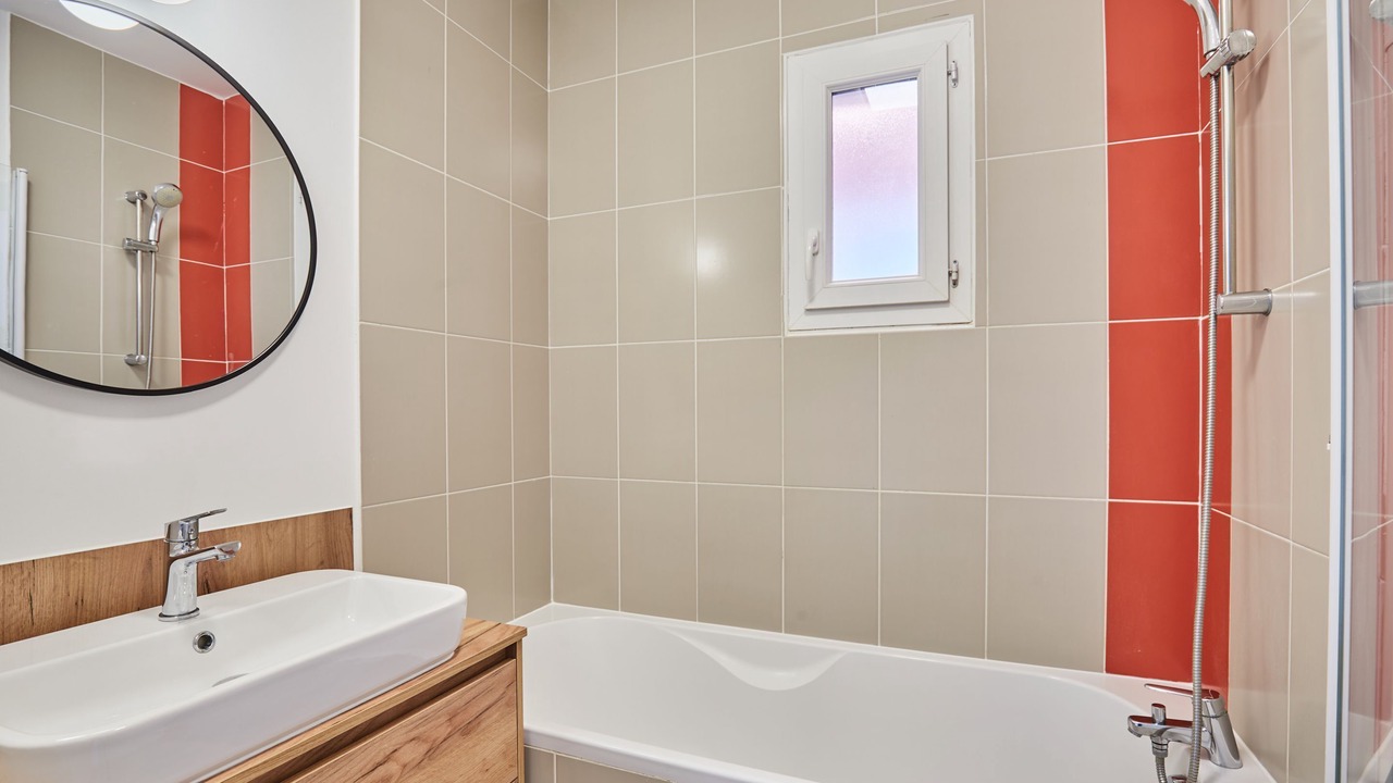 Photo of Bathroom in Aigues-Mortes