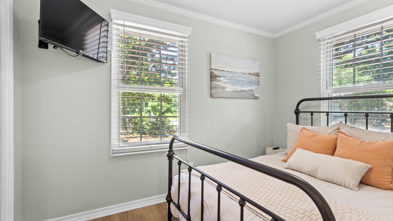 Photo of Bedroom in Mississippi City