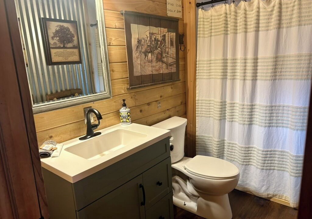 Photo of Bathroom in Waveland