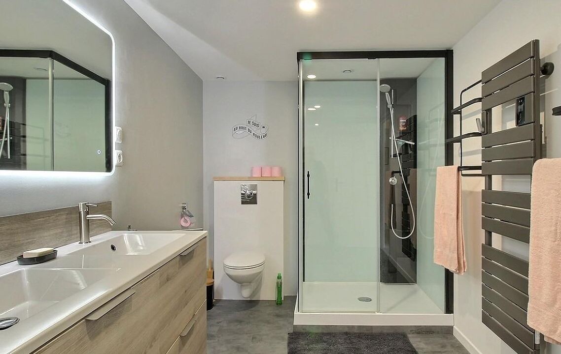 Photo of Bathroom in Plourhan