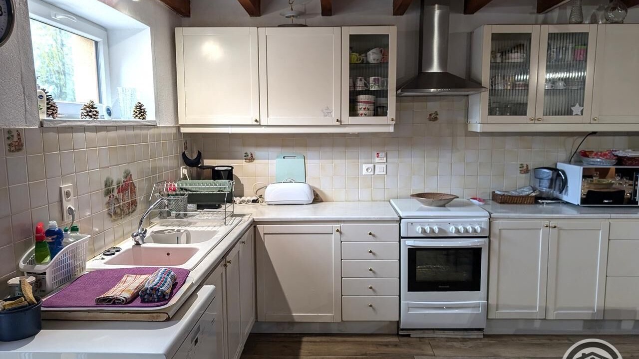 Photo of Kitchen in Saint-Germain-sur-l'Arbresle