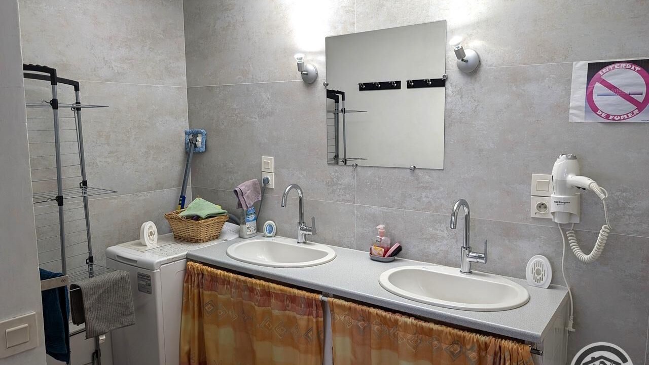 Photo of Bathroom in Saint-Germain-sur-l'Arbresle