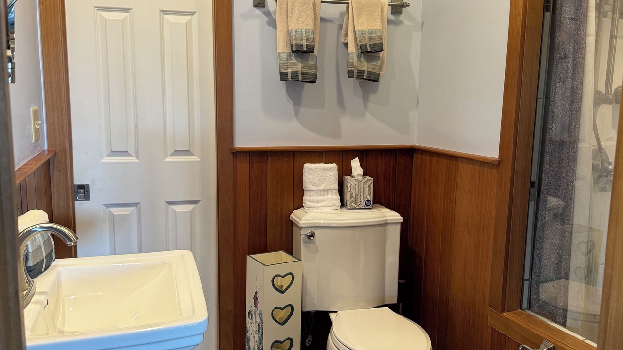 Photo of Bathroom in Lewisburg