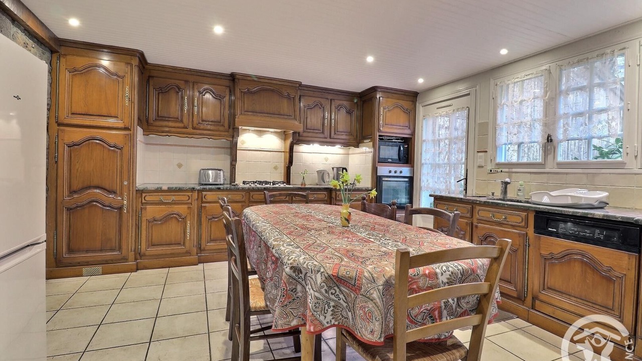 Photo of Kitchen in Saint-Meloir-des-Ondes