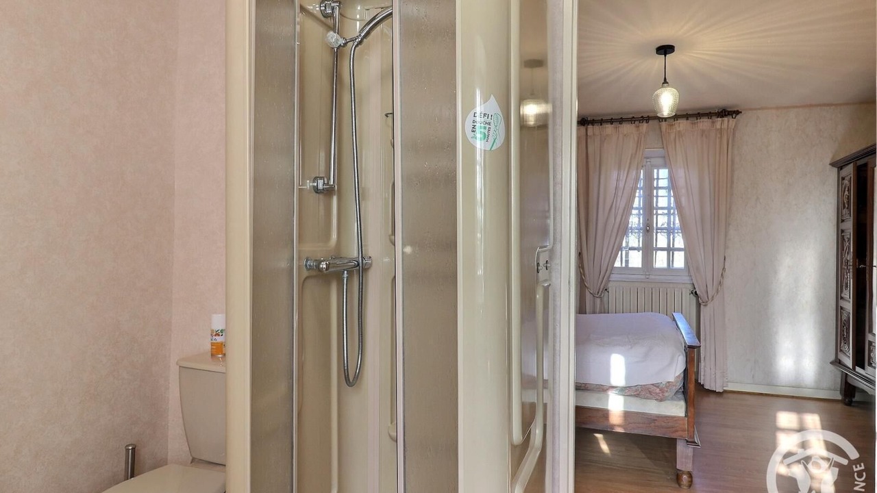 Photo of Bathroom in Saint-Meloir-des-Ondes