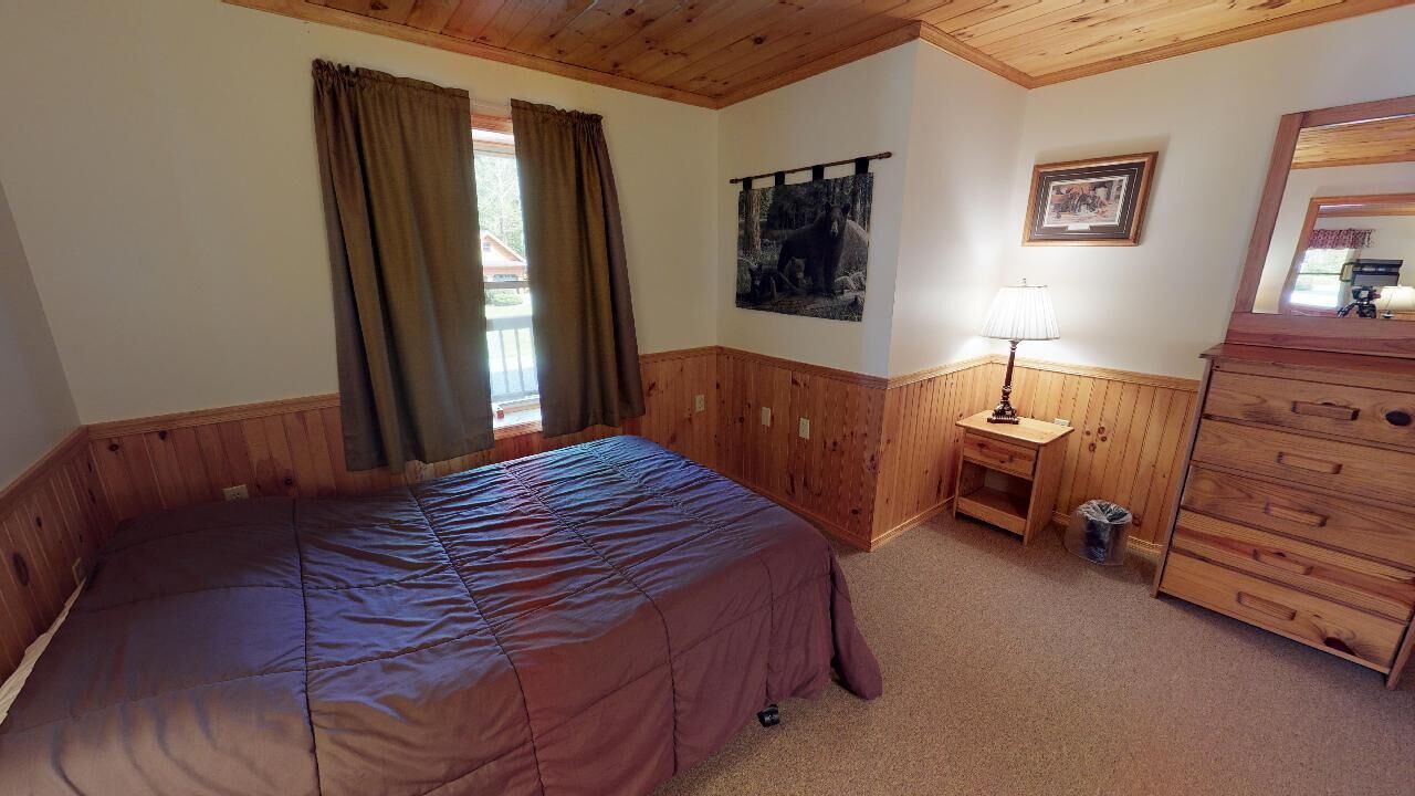 Photo of Bedroom in Gaines