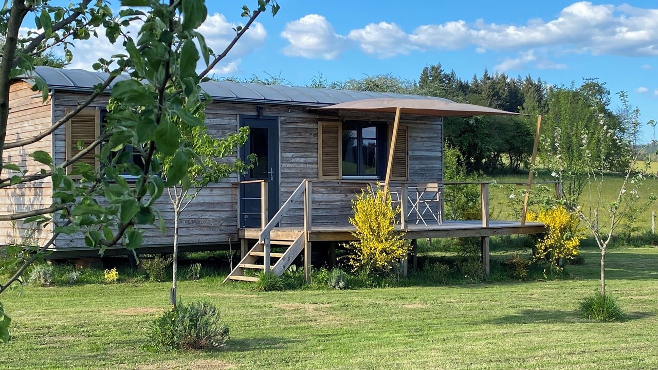 Photo of Outdoor in Champnetery