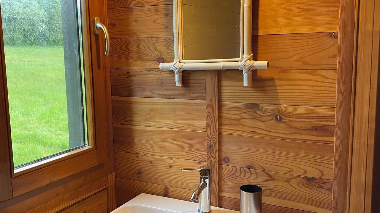 Photo of Bathroom in Champnetery