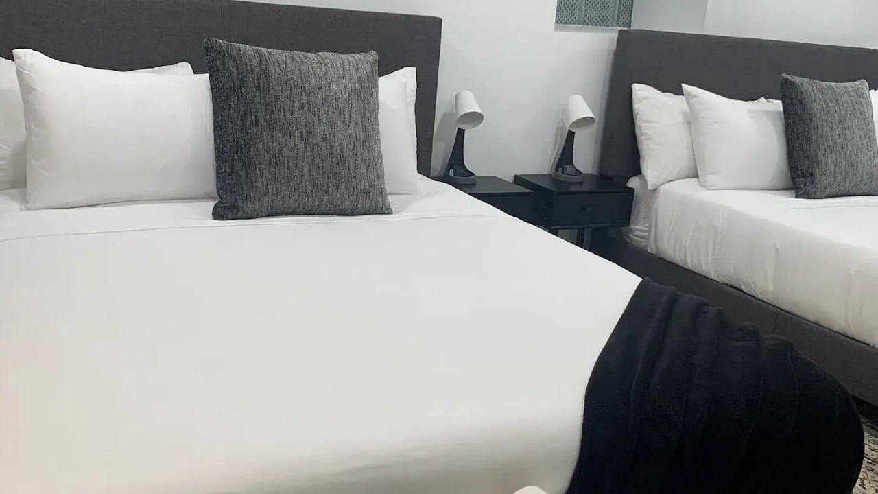 Photo of Bedroom in Andersonville
