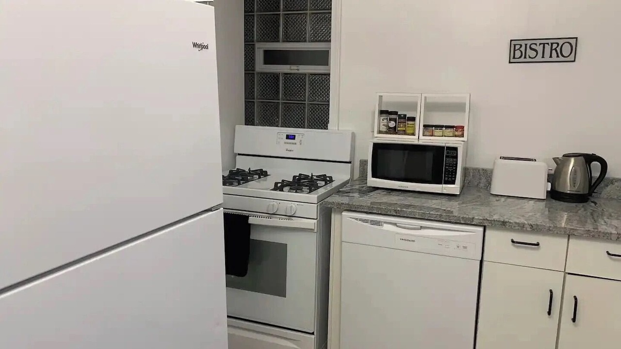 Photo of Kitchen in Andersonville