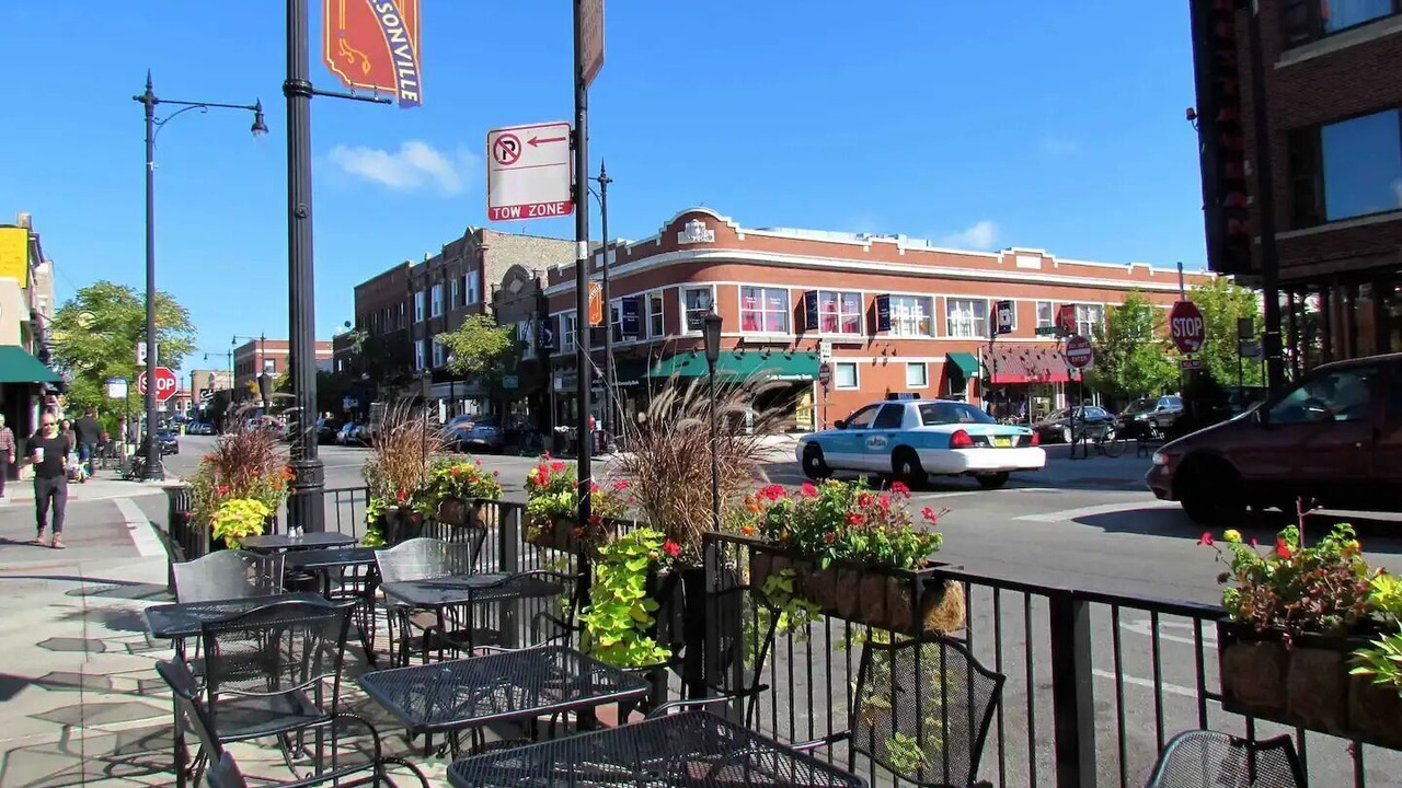 Photo of Outdoor in Andersonville