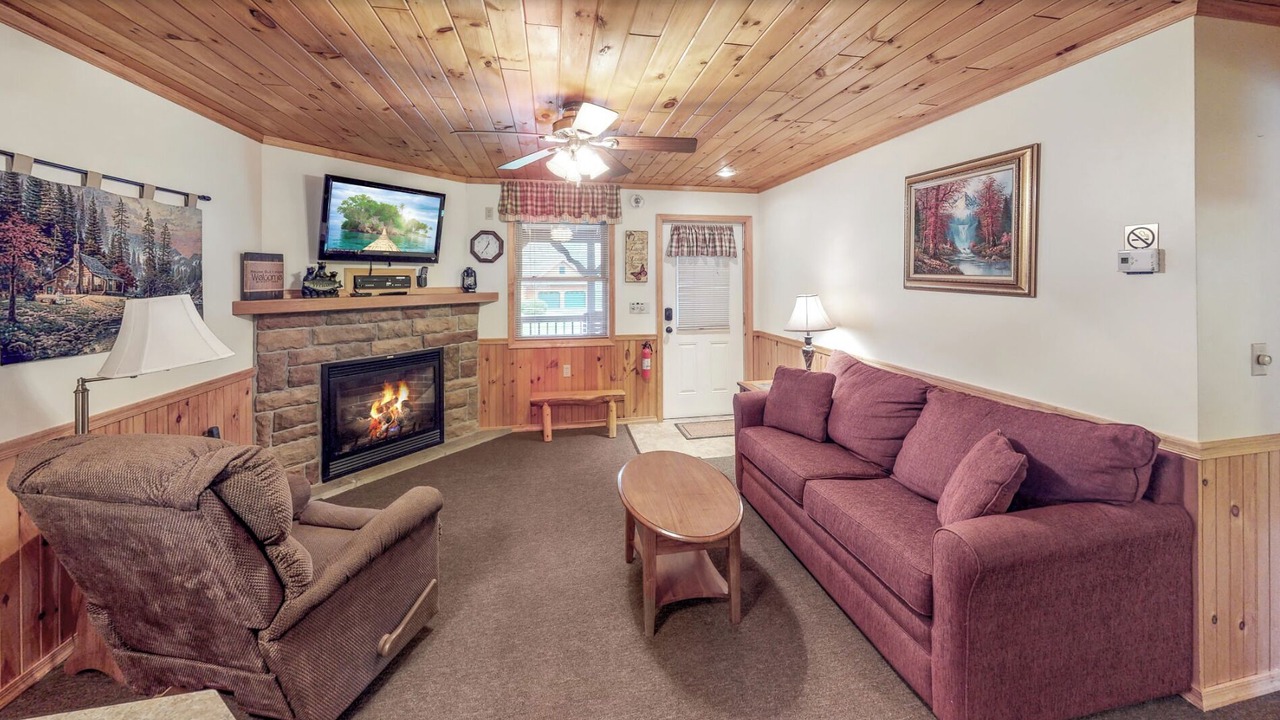 Photo of Livingroom in Gaines