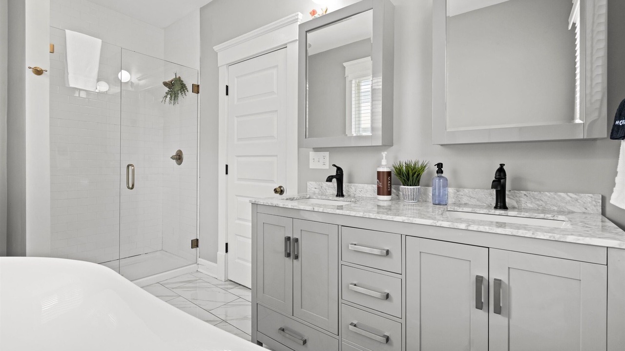 Photo of Bathroom in Hanover Place