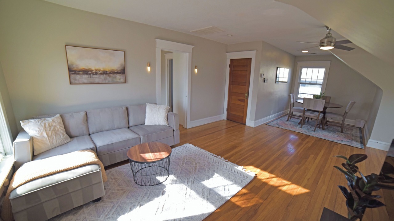 Photo of Livingroom in Midtown - Westport