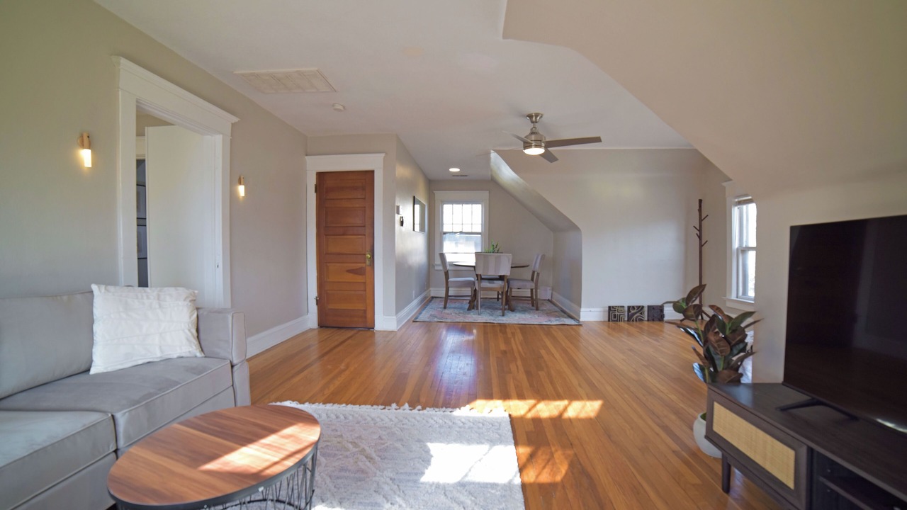 Photo of Livingroom in Midtown - Westport