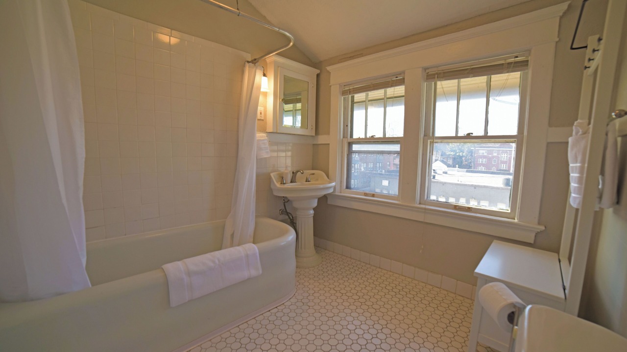 Photo of Bathroom in Midtown - Westport