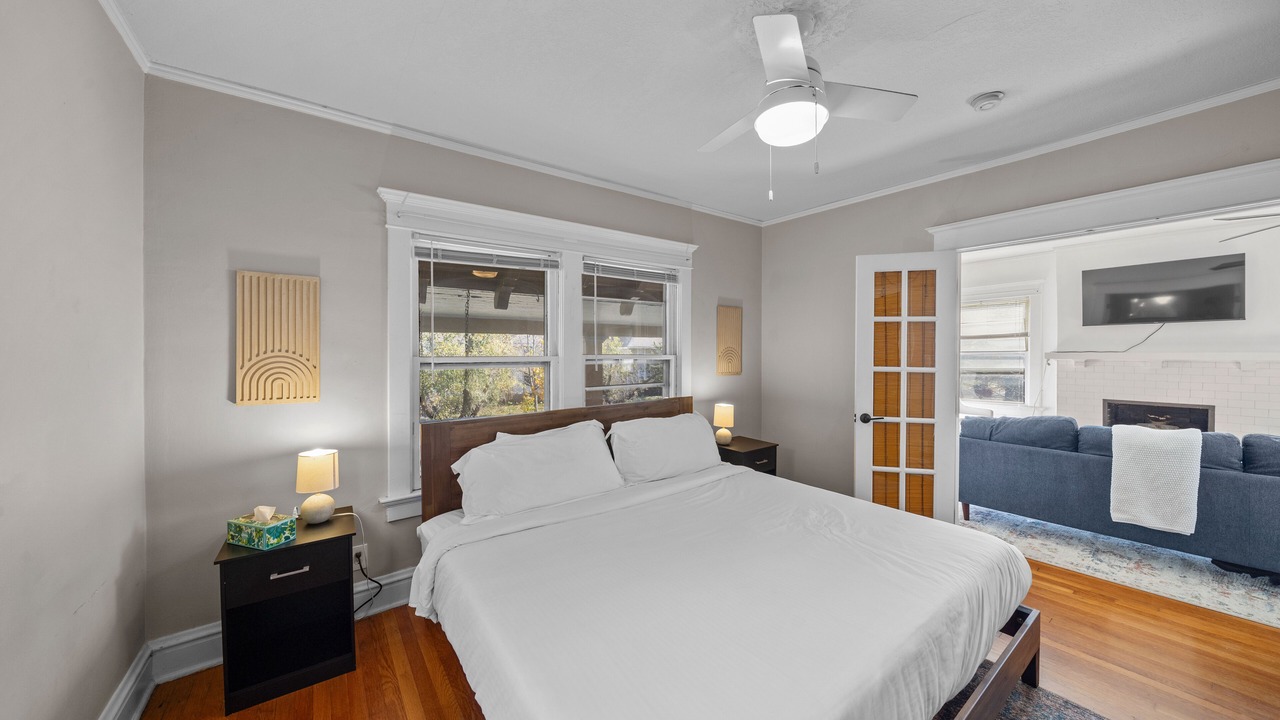 Photo of Bedroom in Midtown - Westport
