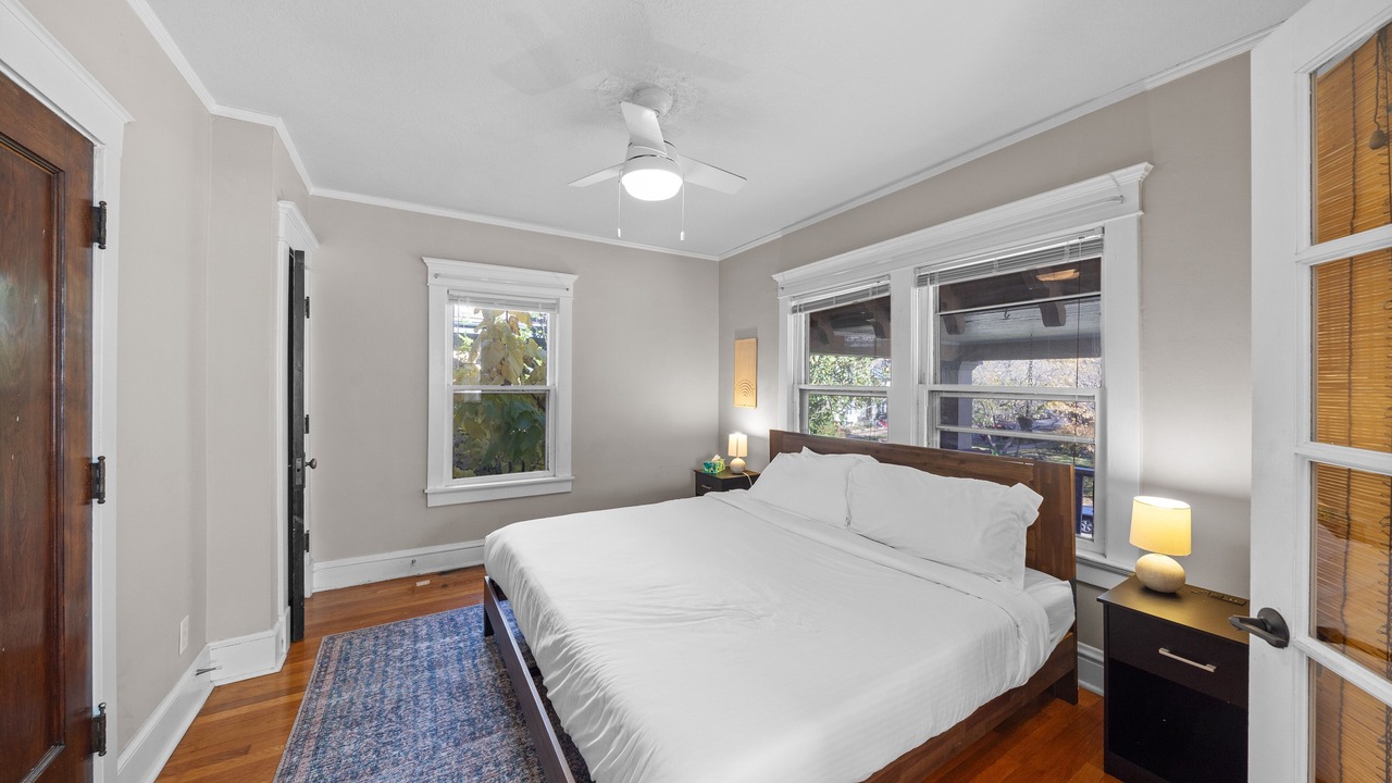 Photo of Bedroom in Midtown - Westport