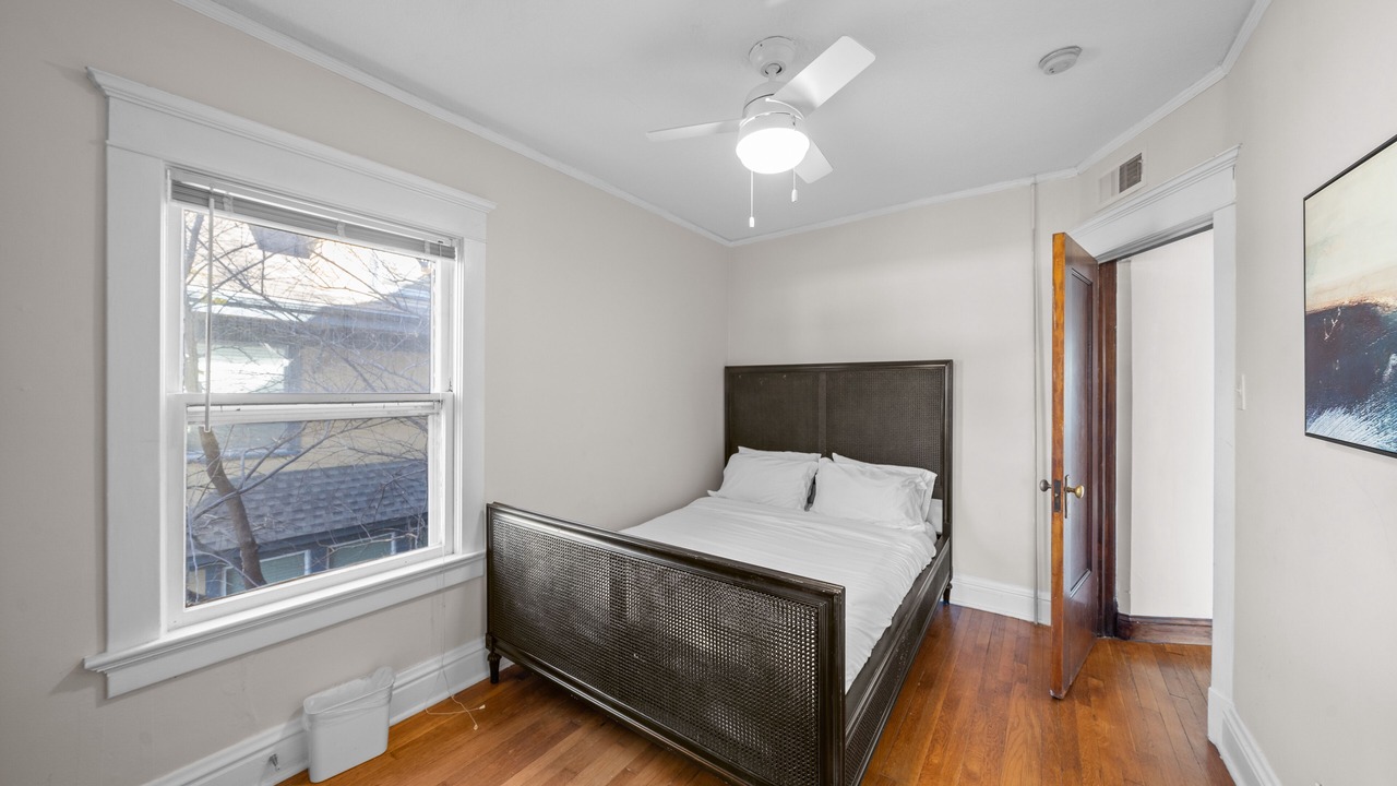 Photo of Bedroom in Midtown - Westport