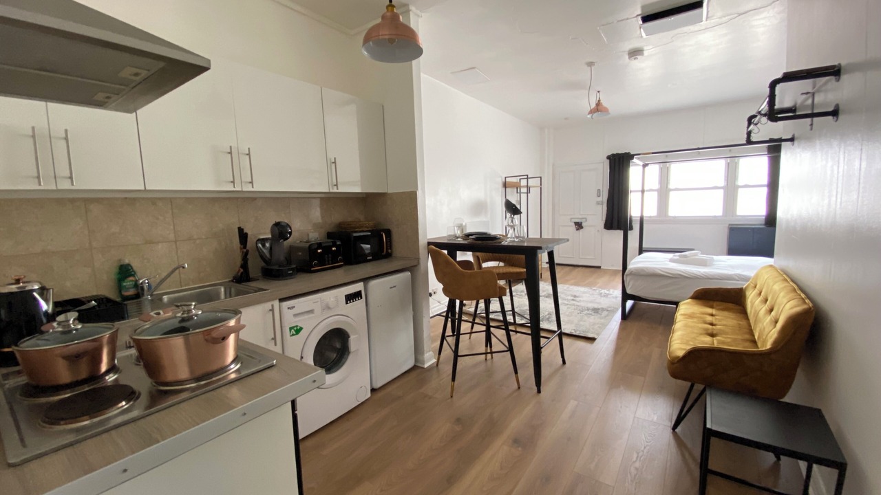 Photo of Others in Elephant and Castle