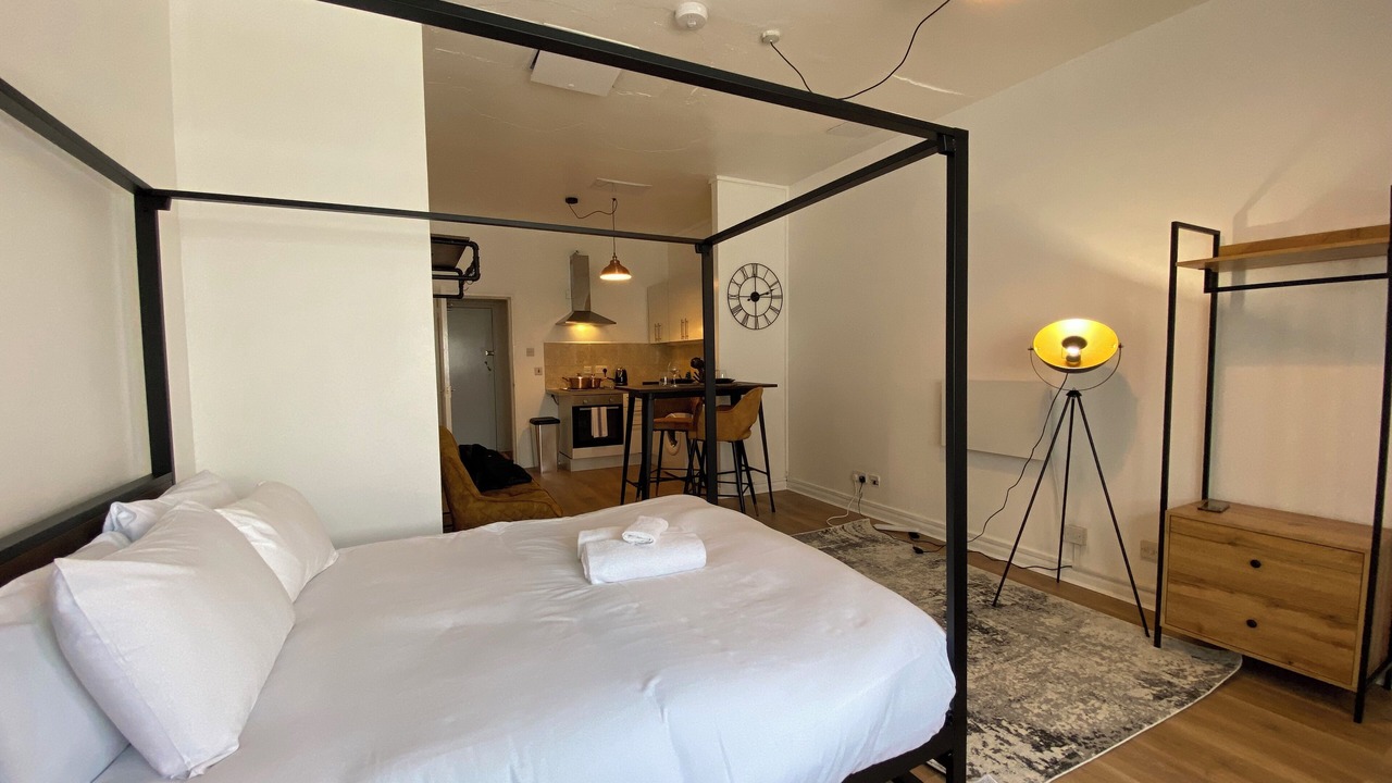 Photo of Bedroom in Elephant and Castle