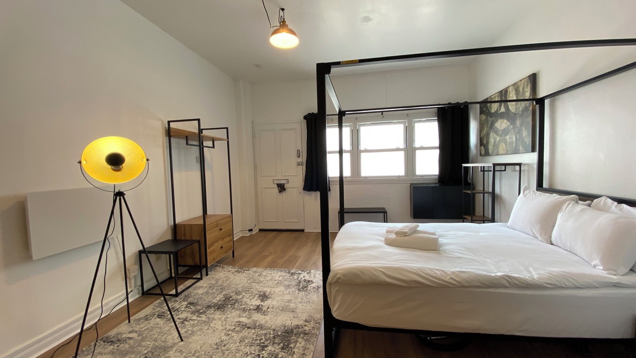 Photo of Bedroom in Elephant and Castle