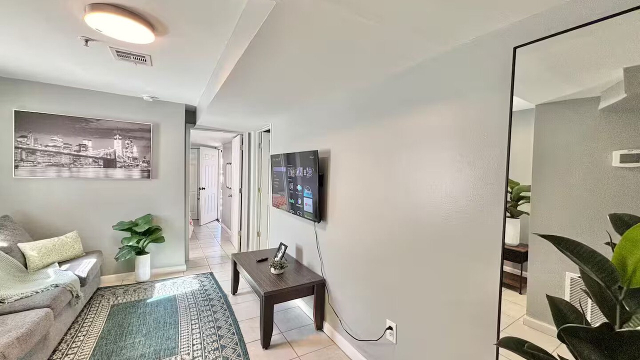 Photo of Livingroom in North Bergen