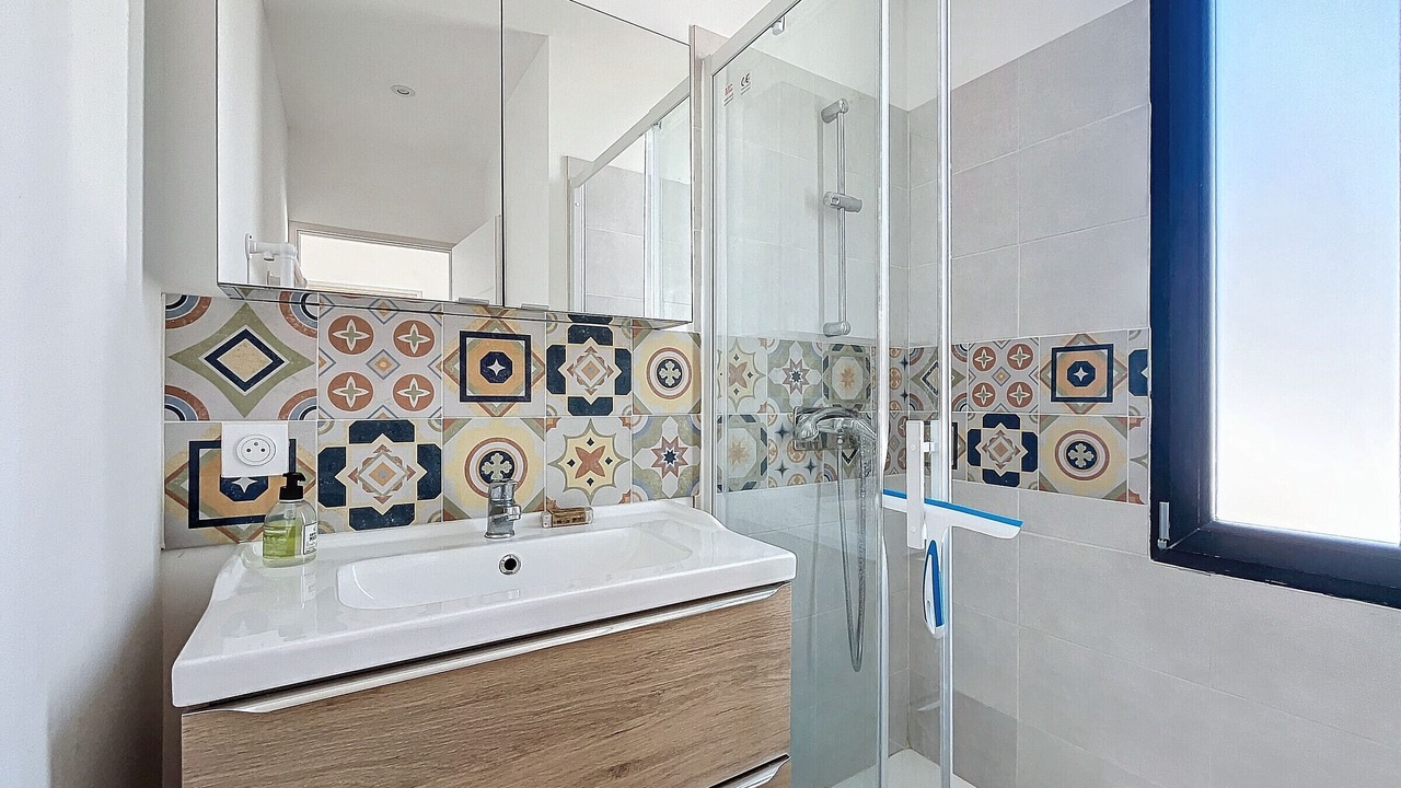 Photo of Bathroom in Carnon-Plage