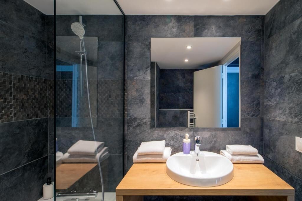 Photo of Bathroom in La Metare - Le Portail Rouge