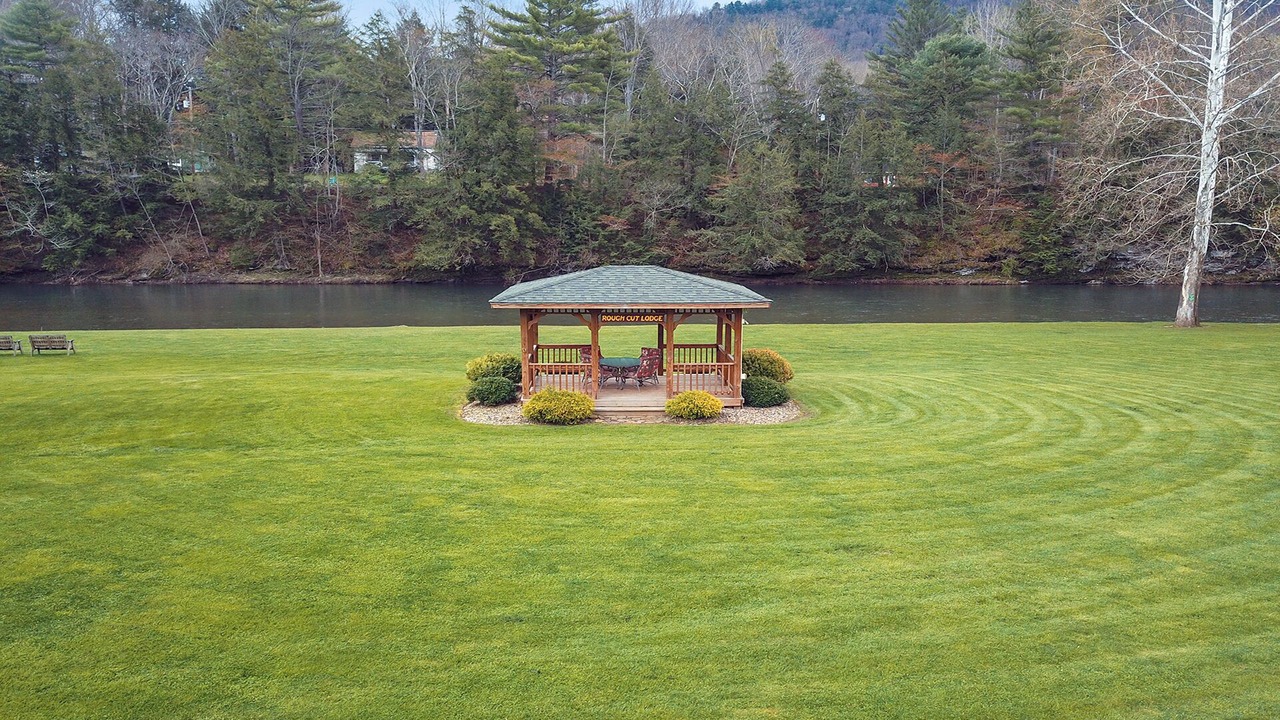 Photo of Outdoor in Gaines